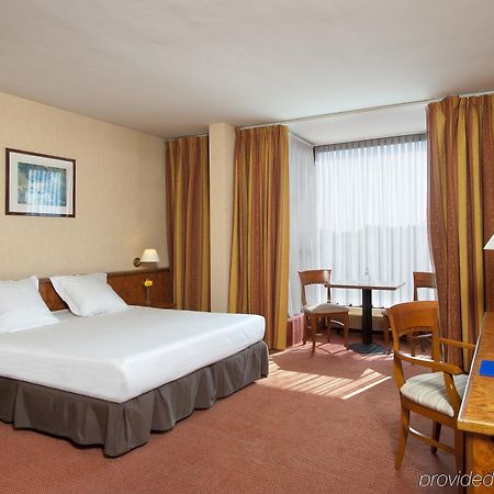 Hotel Brussel Buitenkant foto