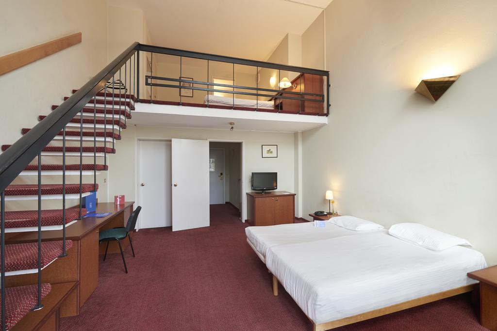 Hotel Brussel Buitenkant foto