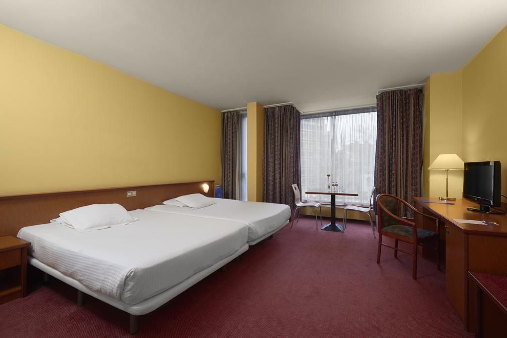 Hotel Brussel Buitenkant foto