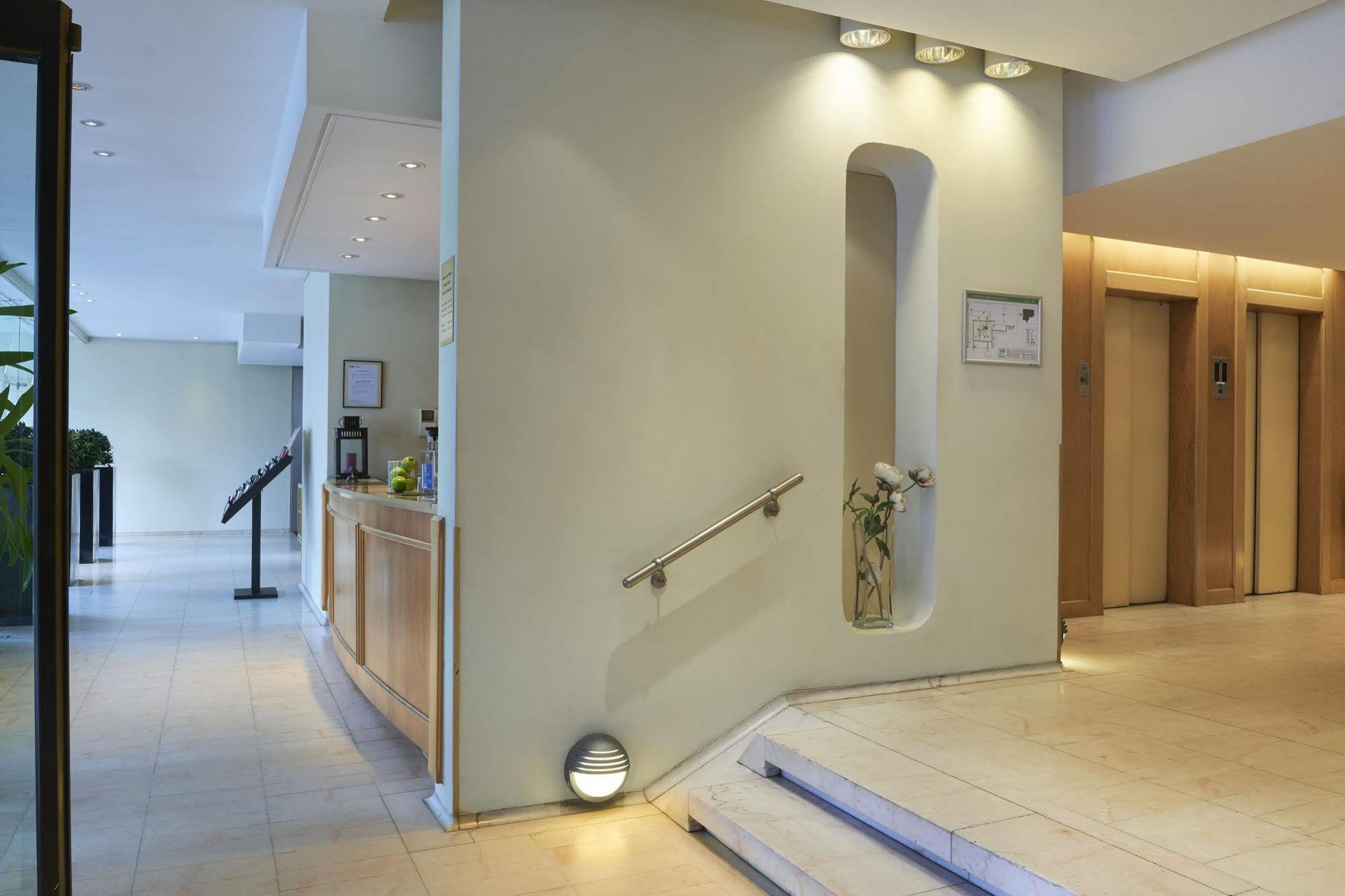 Hotel Brussel Buitenkant foto